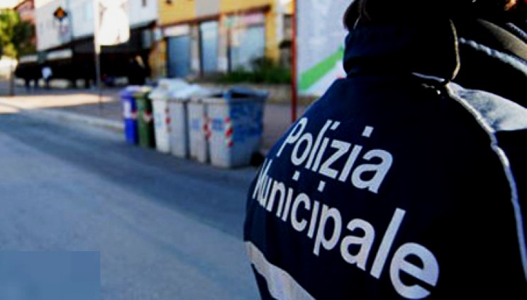Messina, bando di concorso per 46 posti di agente di polizia municipale. Domande online da oggi