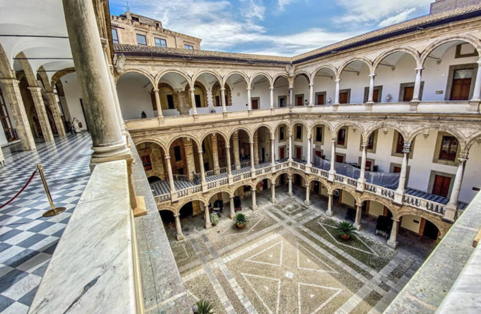 Palermo. “Furbetti” del Bonus da 600 euro, M5S all’Ars: chi lo ha chiesto lo dica