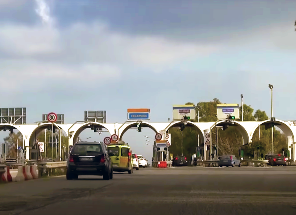 Autostrada A18: nuovo periodo di lavori per ripristinare le barriere incidentate